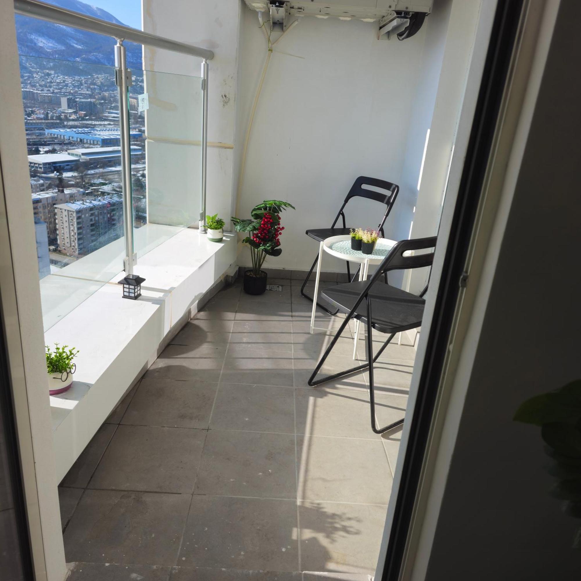 Skopje Sky Oasis Apartment Luaran gambar